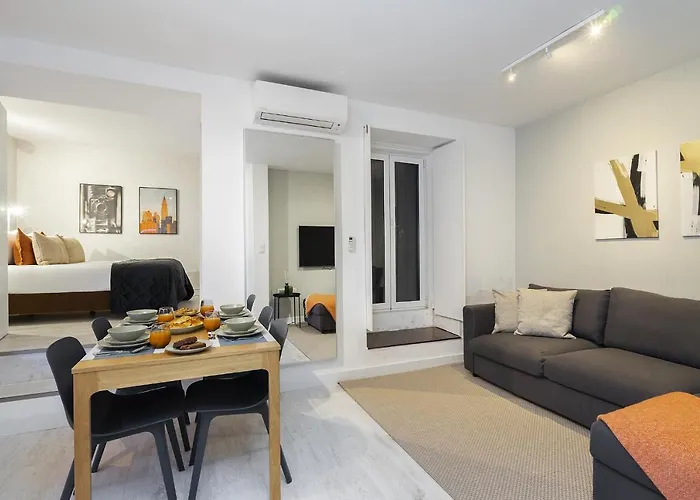 Whome Lisbon's Kept Secret: 2-bed W/ac & Patio Lägenhet